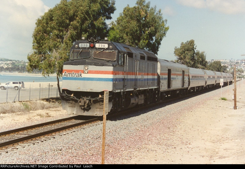 "San Diegoan" races west